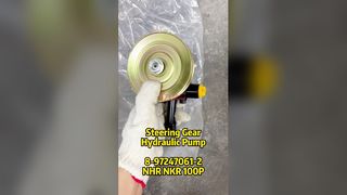 Bomba de dirección asistida para camión OEM Parts 8-97247061-0 8972470610 para ISUZU NKR 100P 600P