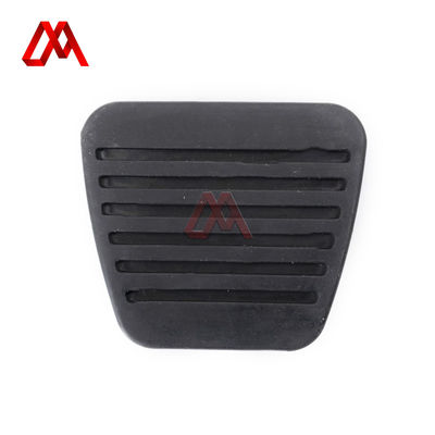 Brake and Clutch Pedal Pad Cover 8-97853-413-2 8-97853413-2 8978534132 for ISUZU Vehicles 
