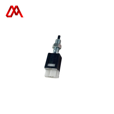 Clutch Starter Safety Switch 8-97358248-0 8973582480 for ISUZU Light Truck Parts 700P 100P E3