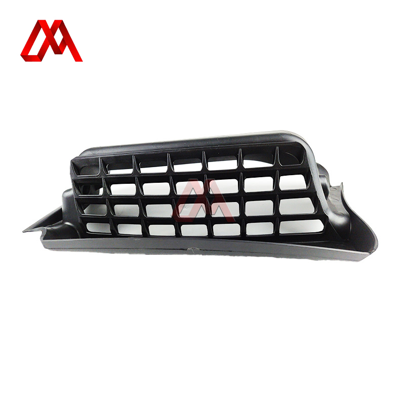 Right-Side Entry Step for Mitsubishi Canter Truck MK676951